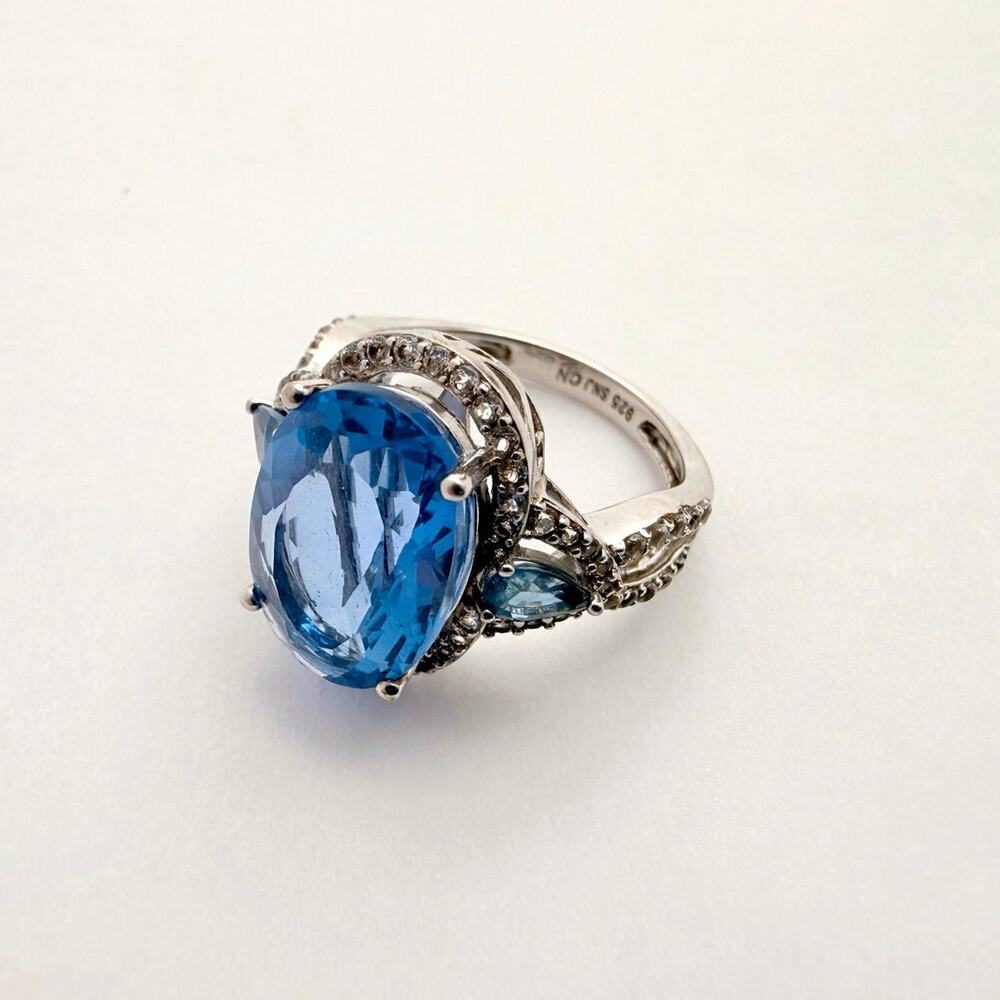 Contemporary Sterling Silver Blue Topaz & CZ Cocktail Ring Sz 6.75